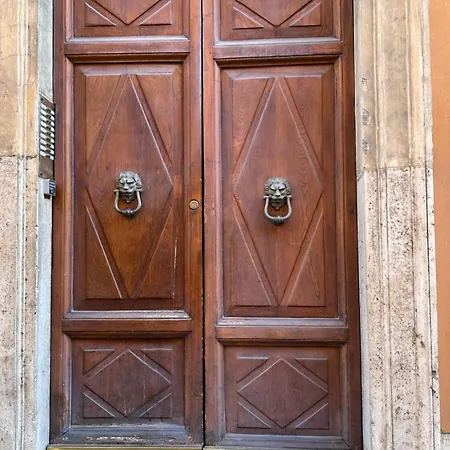 Pietro's Apartament *