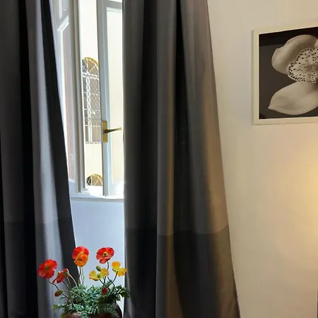 Pietro's Lägenhet